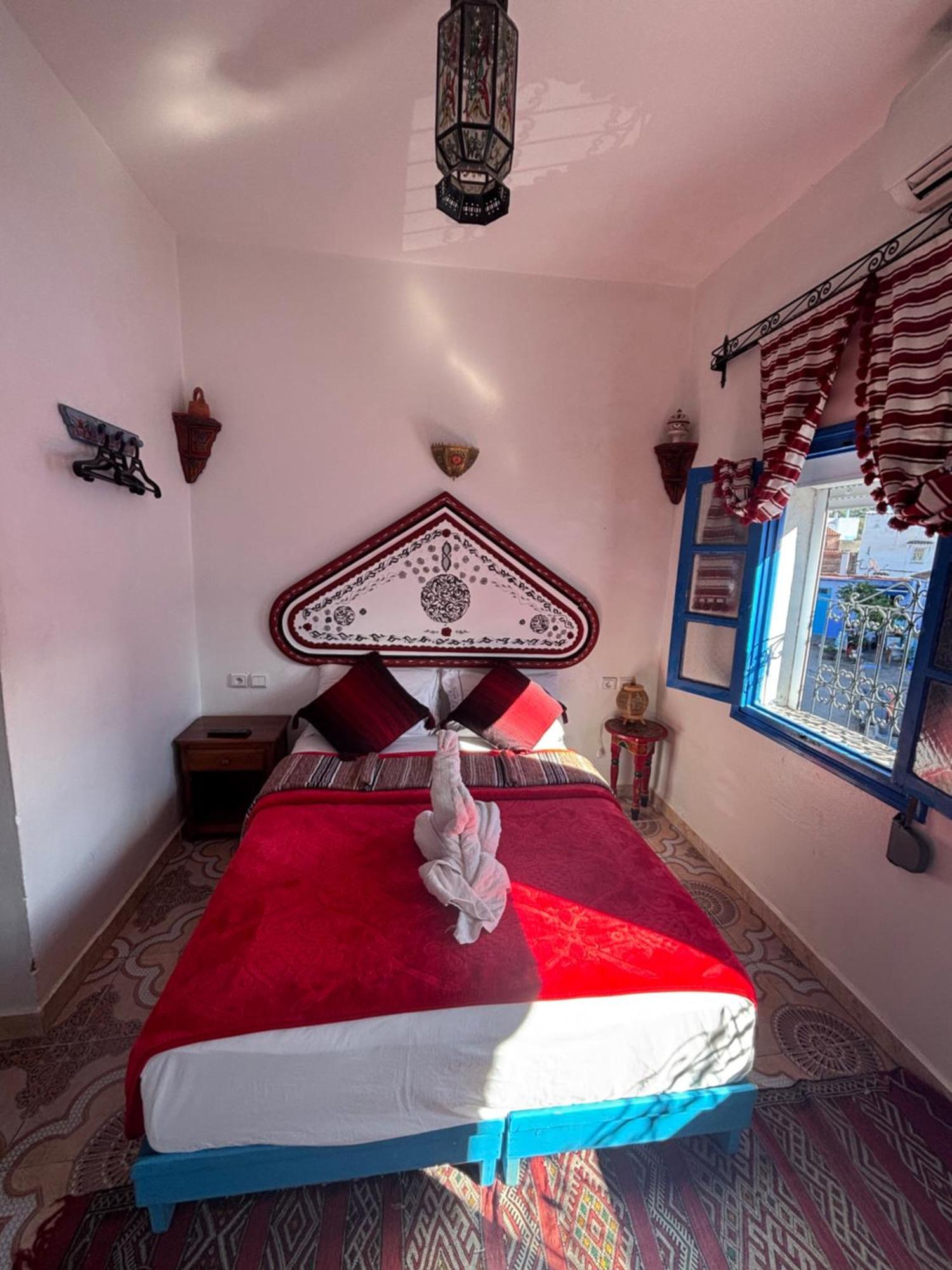 Hotel Sakura Chefchaouen Buitenkant foto