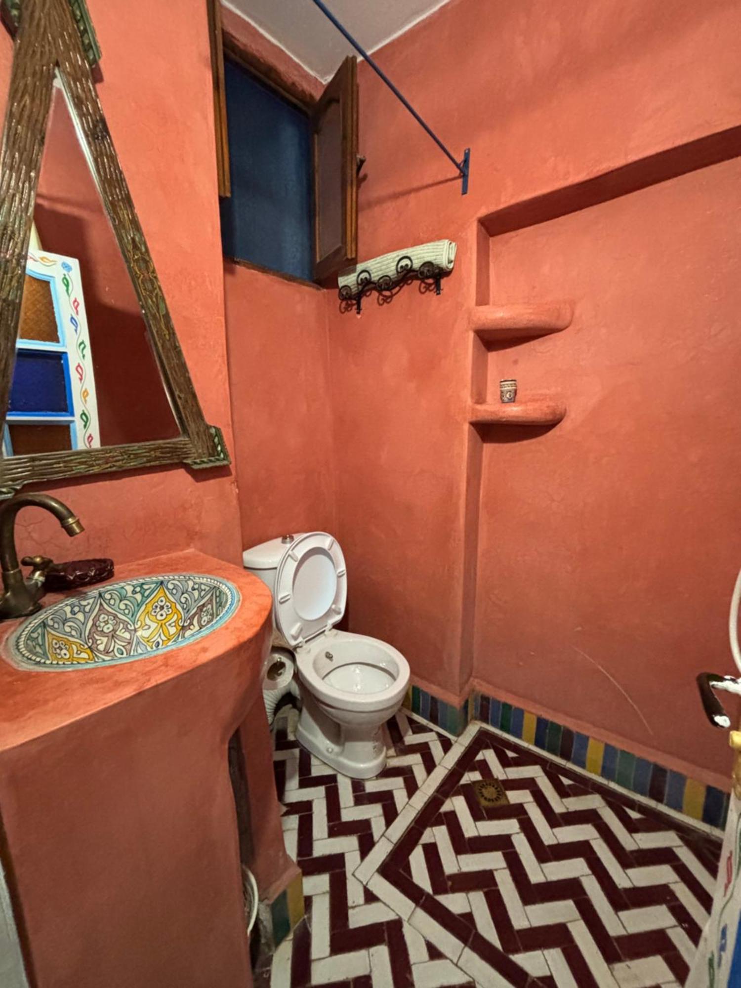 Hotel Sakura Chefchaouen Buitenkant foto